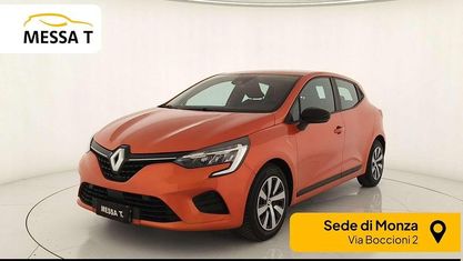 Occasion Renault Clio V Equilibre 145 PK (106 kW) 2023 Oranje Sedan