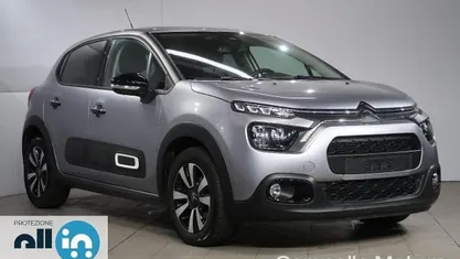 Argento Usata 2024 Citroën C3 PureTech Due volumi | 13.800 € (Buon prezzo)