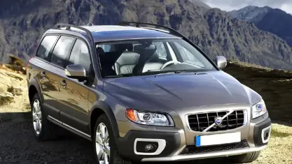 Usata Volvo XC70 Summum 185 CV (136 kW) 2008 Nero Station wagon