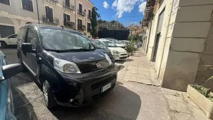 Usata Fiat Qubo Trekking 75 CV (55 kW) 2015 Nero Monovolume