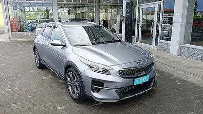 Lunar silver Usata 2021 Kia XCeed SUV | 17.990 € (Buon prezzo)