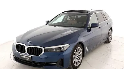 Usata BMW 530 Comfort Edition 249 CV (183 kW) 2022 Blu Station wagon