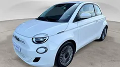 Bianco Usata 2023 Fiat 500e Icon Tre volumi | 19.900 € (Molto cara)