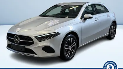 Argento metallizzato Usata 2024 Mercedes A250 Advanced Tre volumi | 42.000 €