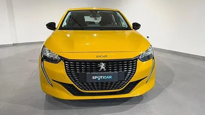 Gebraucht Peugeot 208 Active 102 PS (75 kW) 2023 Gelb Kleinwagen