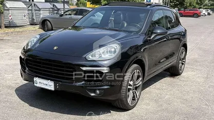 Nero Usata 2018 Porsche Cayenne Platinum Edition SUV | 37.490 € (Buon prezzo)