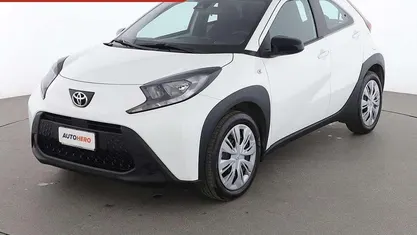 Usata Toyota Aygo X Active 72 CV (52 kW) 2024 Bianco SUV