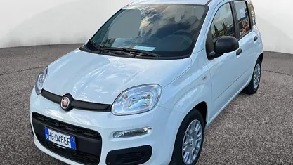 Usata Fiat Panda 69 CV (50 kW) 2025 Utilitaria