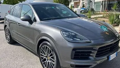 Usata Porsche Cayenne 340 CV (250 kW) 2020 Grigio SUV