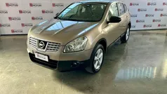 Usata 2009 Nissan Qashqai Tekna SUV | 5900 € (Buon prezzo)