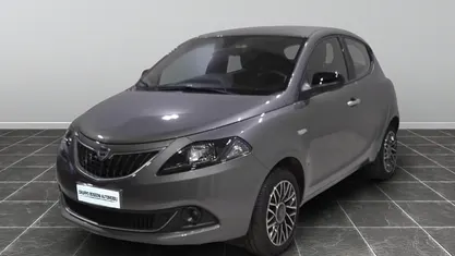 Grigio Usata 2024 Lancia Ypsilon S Due volumi | 14.600 € (Buon prezzo)