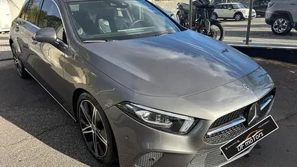 Usata Mercedes A180 115 CV (84 kW) 2019 Grigio Berlina