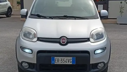 Usata Fiat Panda 4x4 S 75 CV (55 kW) 2013 Grigio Utilitaria