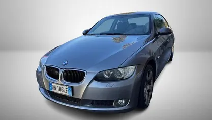 Usata BMW 320 177 CV (130 kW) 2008 Grigio scuro Coupé