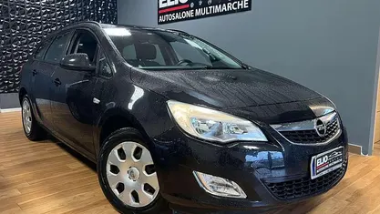 Other Usata 2011 Opel Astra Cosmo Station wagon | 4999 € (Buon prezzo)