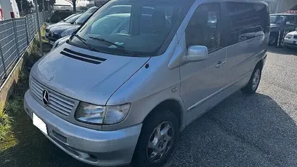 Usata Mercedes Vito 122 CV (89 kW) 2003 Furgone