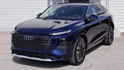Nuova Audi Q3 Sportback Business 150 CV (110 kW) 2026 Blu/azzurro SUV