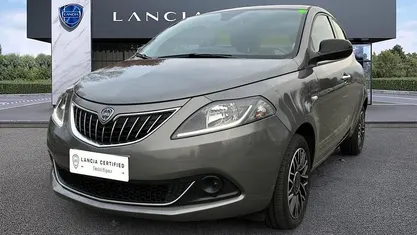 Usata 2024 Lancia Ypsilon Utilitaria | 10.900 € (Super prezzo)
