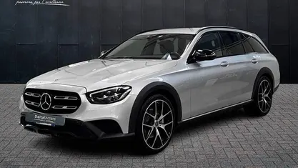 Grigio Usata 2022 Mercedes E220 Premium Station wagon | 38.750 € (Buon prezzo)