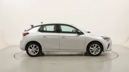 Usata Opel Corsa Elegance 75 CV (55 kW) 2023 Argentoargento Utilitaria