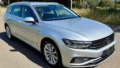 Usata VW Passat Executive 150 CV (110 kW) 2021 Grigio Station wagon