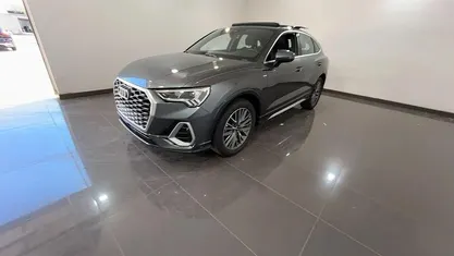 Grigio daytona Usata 2025 Audi Q3 S-Line SUV | 43.990 € (Buon prezzo)