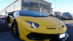 Giallo pastello Usata 2021 Lamborghini Aventador Coupé | 569.990 €