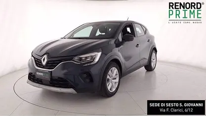 Käytetty Renault Captur Equilibre 143 HP (105 kW) 2022 Sininen Katumaasturi