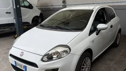Usata Fiat Punto Evo Dynamic 77 CV (56 kW) 2012 Bianco Utilitaria