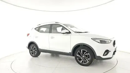 Usata MG ZS Luxury 111 CV (81 kW) 2023 Bianco SUV