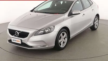 Usata Volvo V40 Kinetic 120 CV (88 kW) 2017 Argento Station wagon