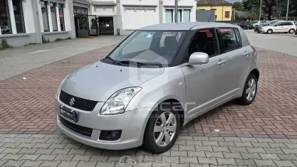 Begagnad Suzuki Swift GL 92 HK (67 kW) 2008 Grå Halvkombi