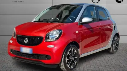 Usata Smart ForFour Passion 71 CV (52 kW) 2015 Rosso Utilitaria