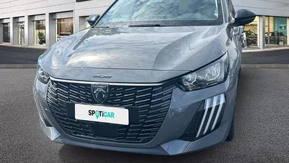 Usata Peugeot 208 Allure 102 CV (75 kW) 2025 Grigio Utilitaria