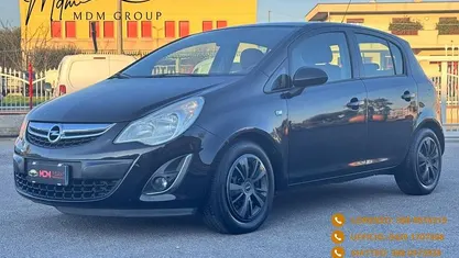 Usata 2011 Opel Corsa Cosmo Berlina | 4900 € (Buon prezzo)