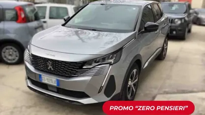 Usata Peugeot 3008 Allure 131 CV (96 kW) 2023 Grigio SUV