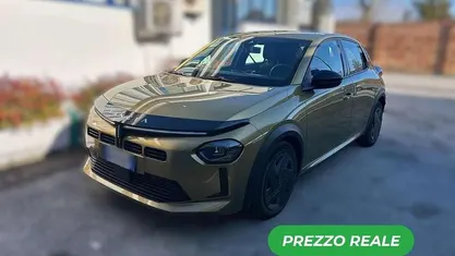 Usata 2024 Lancia Ypsilon Utilitaria | 19.900 € (Buon prezzo)