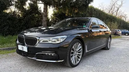 Usata BMW 740 Luxury Line 320 CV (235 kW) 2018 Nero Berlina