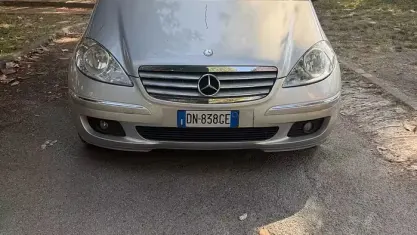 Usata Mercedes A180 Avantgarde 109 CV (80 kW) 2008 Grigio Berlina