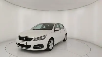 Usata Peugeot 308 Active 102 CV (75 kW) 2020 Bianco Berlina