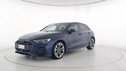 Usata Audi A3 S-Line 150 CV (110 kW) 2025 Blu navarra metallizzato Berlina
