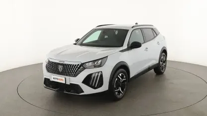Usata Peugeot 2008 Allure 101 CV (74 kW) 2024 Bianco SUV