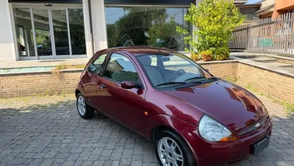 Usata Ford Ka 60 CV (44 kW) 2003 Rosso Utilitaria