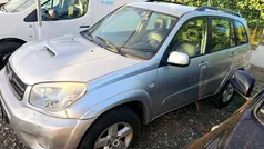 Usata 2004 Toyota RAV4 SUV | 4000 € (Buon prezzo)