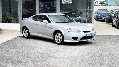 Usata Hyundai Coupé 105 CV (77 kW) 2005 Grigio Coupé