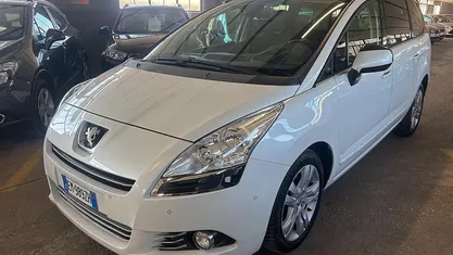 Usata Peugeot 5008 Allure 150 CV (110 kW) 2012 Bianco Monovolume