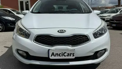 Usata Kia Ceed Sportswagon 110 CV (80 kW) 2012 Bianco Station wagon