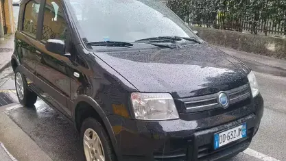 Usata Fiat Panda 4x4 69 CV (50 kW) 2006 Nero Utilitaria