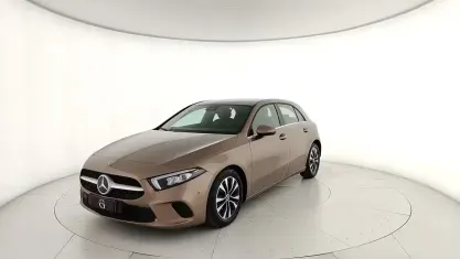 Usata Mercedes A180 Business 116 CV (85 kW) 2022 Rosso Berlina