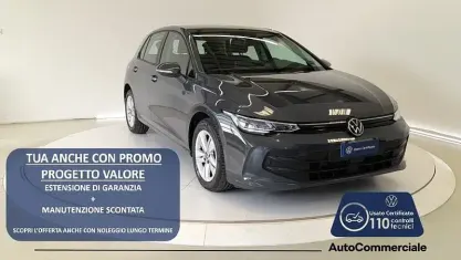 Usata VW Golf VIII Life 116 CV (85 kW) 2025 Grigio scuro